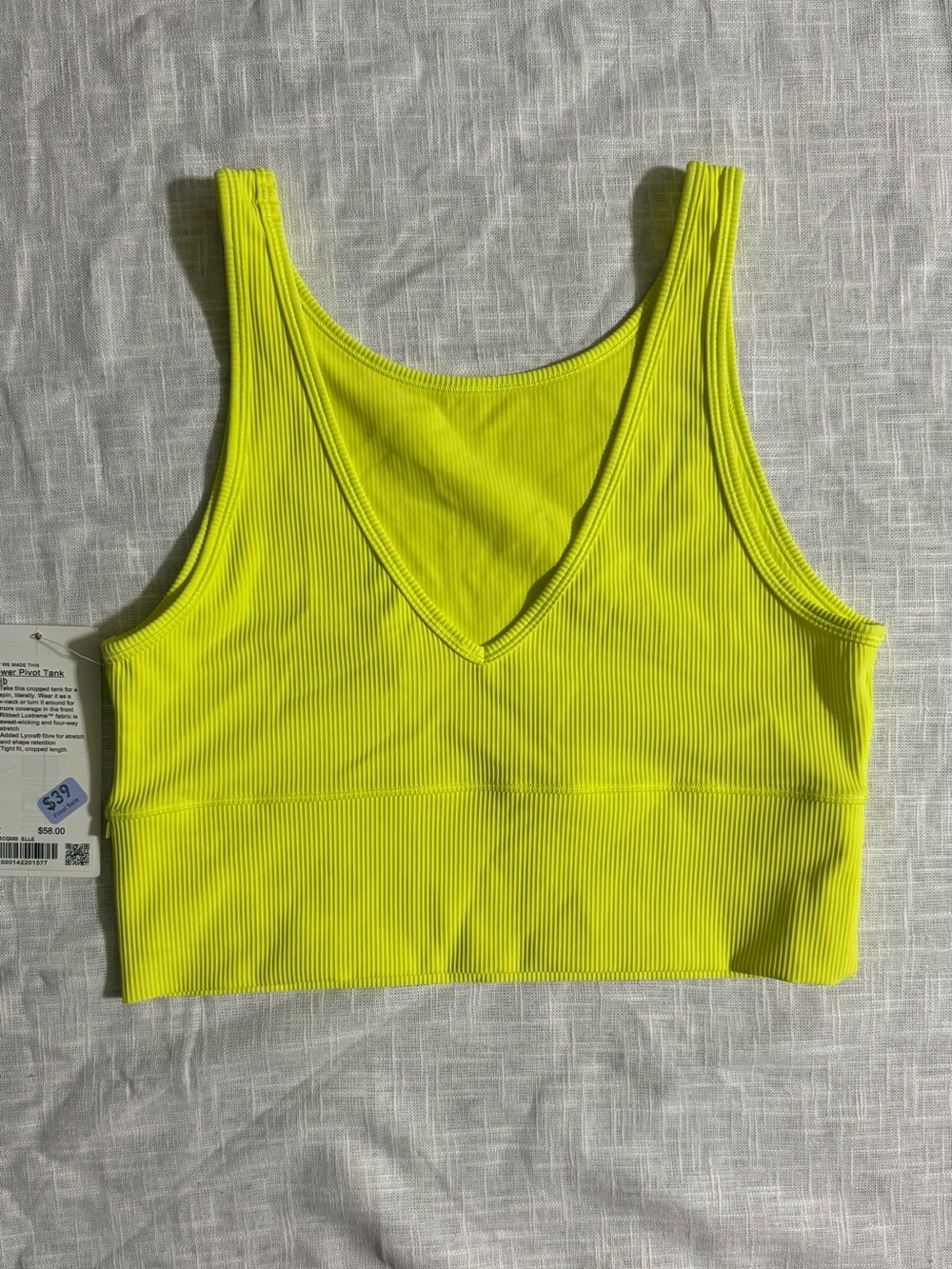 NWT Ribbed Power Pivot Tank - Picture 3 of 3